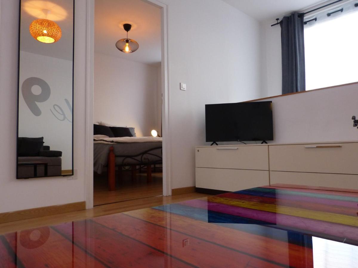 Le 99B Modern Apartment Queen Size Bed Connected Tv Hallennes-lez-Haubourdin Exterior foto